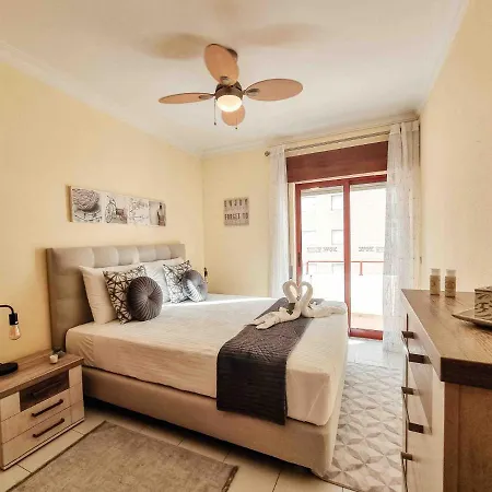 Rocha Candimar Sunflower アパート ポルティマン